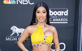 Cardi B Talks Liposuction & Plastic Surgery On IG & Shows Off Abs: Pic –  Hollywood Life